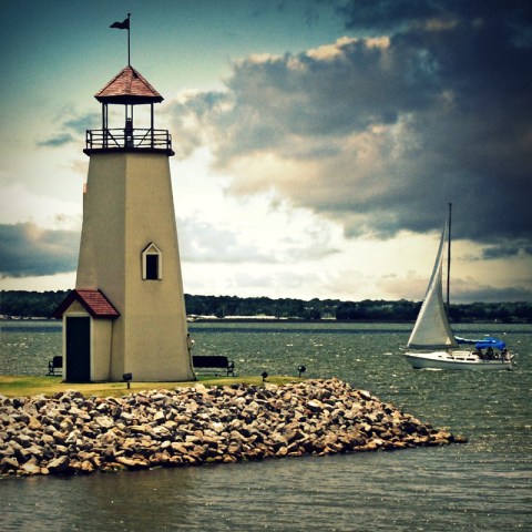 Discover A Pristine Paradise When You Visit Oklahoma's Lake Hefner