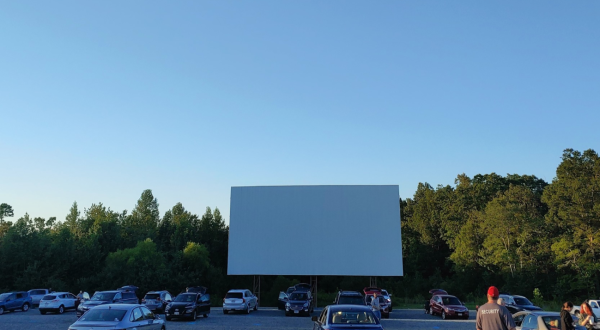 A Trip To This Classic Family Drive-In Theater Outside Of Richmond, Virginia Will Make Your Summer Complete