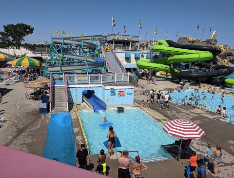 One Of Maine's Coolest Aqua Parks, Funtown Splashtown Will Make You Feel Like A Kid Again