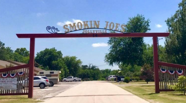 The BBQ At Smokin’ Joe’s Rib Ranch In Oklahoma Is Legendary