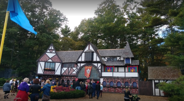 The Massachusetts’ Renaissance Festival Will Be Back For Its 40th Year Of Fun & Festivities