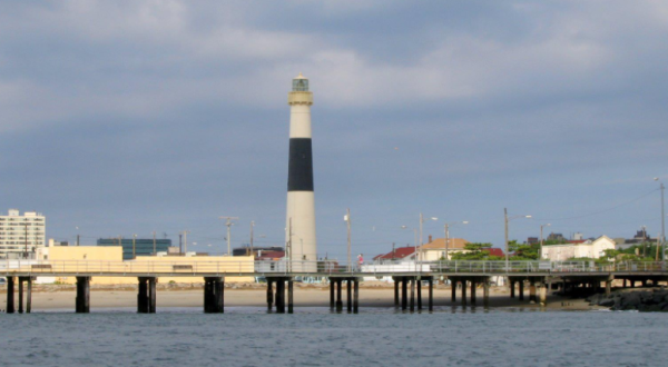 One Of The Tallest Lighthouses In The Country Is In New Jersey And You Can Climb It