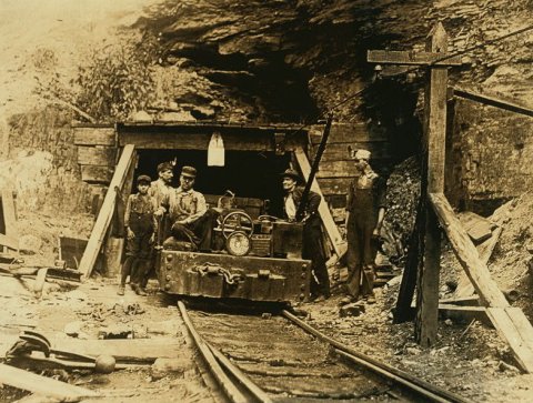 7 Historic Photos That Show Us What It Was Like Living In West Virginia In The Early 1900s