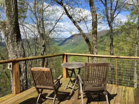 Wake Up On Top Of A Mountain At This Greenville County Airbnb In South Carolina