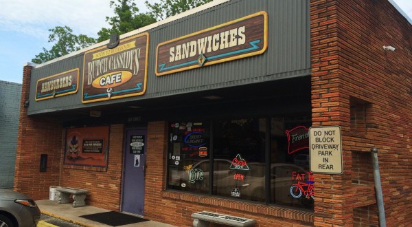 Enjoy One Of Alabama’s Best Burgers At Butch Cassidy’s Cafe