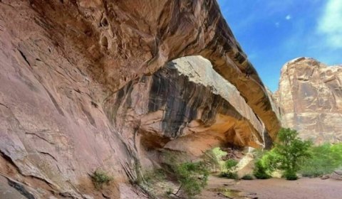 Take This 5.7-Mile Trail In Utah And Look 75 Feet Above You To See Morning Glory Natural Bridge