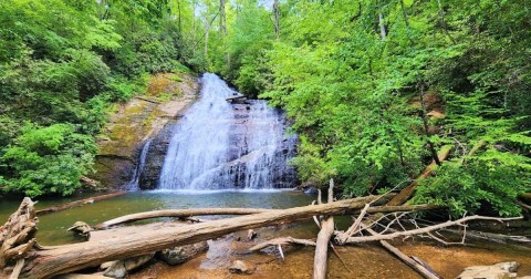 This Secluded Waterfall In Georgia Might Just Be Your New Favorite Swimming Spot