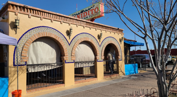 Mi Nidito Is An Unassuming Arizona Restaurant Where Presidents And Celebrities Have Dined