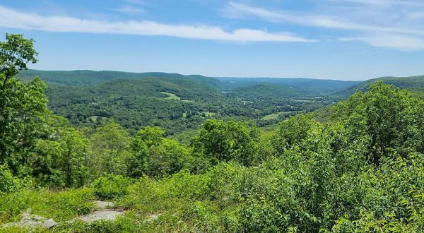 Hop In Your Car And Take The South Litchfield Hills Route For An Incredible 56-Mile Scenic Drive In Connecticut