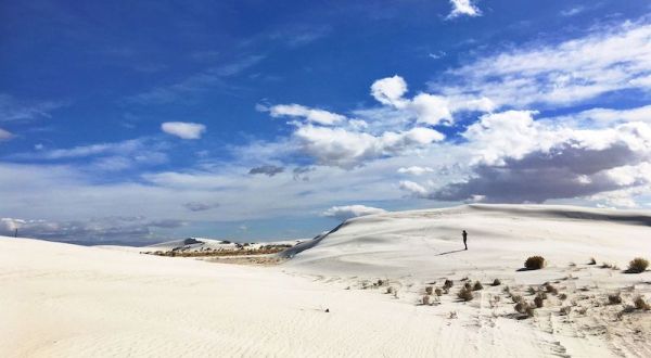 Hike Through The Heart Of White Sands National Park On This 2-Mile Trail In New Mexico