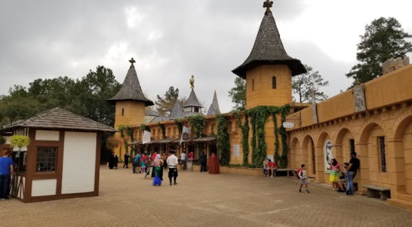 The Texas Renaissance Festival Will Be Back For Its 47th Year Of Fun & Festivities