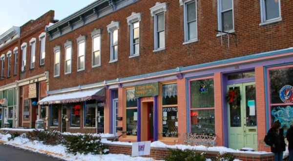 Yellow Springs Is A Small Town With Only 3,500 Residents But Has Some Of The Best Food In Ohio