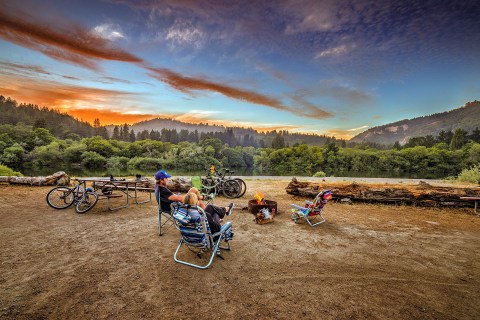 Northern California's Best Kept Camping Secret Is This Waterfront Spot With Plenty Of Glorious Campsites