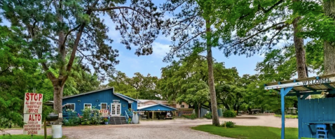 Louisiana's Best Kept Camping Secret Is This Waterfront Spot With More Than 100 Glorious Campsites