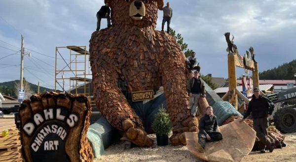 This Gigantic Carving Of Smokey Bear Is The Most South Dakota Thing We Have Seen This Year