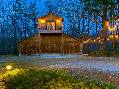 Plan A Down-To-Earth Getaway In One Of These 6 Barns For Rent On Airbnb In South Carolina