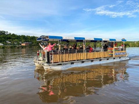 Take A Private Tiki Cruise On The Ohio River For A Tropical-Themed Adventure You Won't Soon Forget