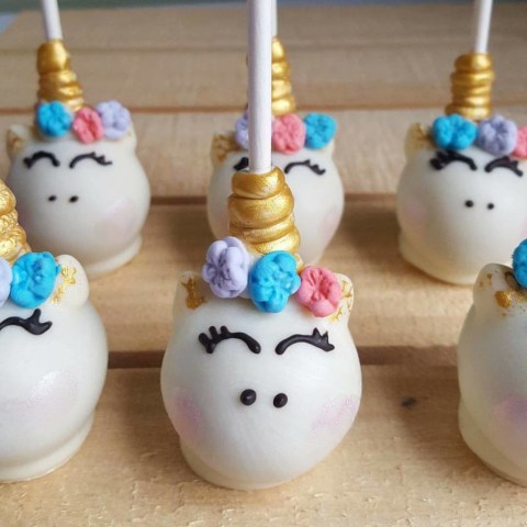 Savor The Most Adorable Mini Treats In New York At Buffalo Cake Pops