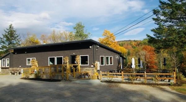 With Mouthwatering Eats And Tons Of New England Charm, The Mooselook Diner Is A Vermont Treasure