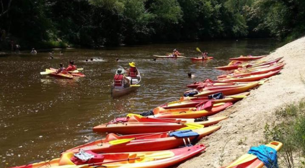 The Best Kayaking River In Mississippi Is One You May Never Have Heard Of