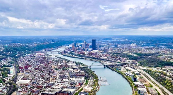 Get A Bird’s Eye View Of The City Of Champions With A Flight Aboard Pittsburgh Heli