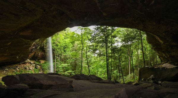 This 4-Mile Trail In Kentucky Leads To A Stunning Waterfall And Grotto