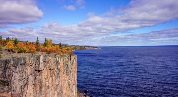 Take Highway 61 Through Minnesota For An Incredible 150-Mile Scenic Adventure That Ends At The Canadian Border