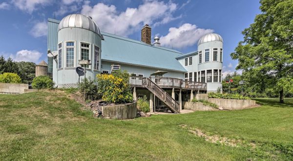 Live Like A Cow Queen In A Wisconsin Barn That’s Now A Bed And Breakfast With A Private Movie Theater