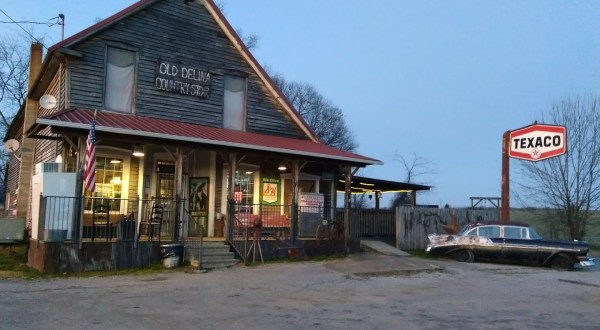A Trip To One Of The Oldest General Stores In Tennessee Is Like Stepping Back In Time