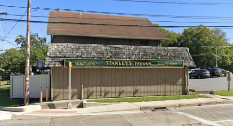 Stanley's Tavern Has Been Serving Up Classic Comfort Food To Delawareans Since 1935