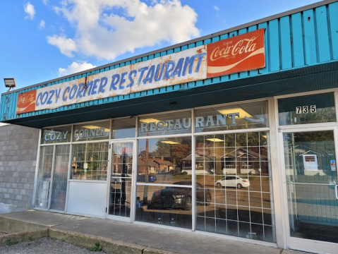 Some Of The Best BBQ In Tennessee Is At Cozy Corner BBQ, A Small Neighborhood Joint In Memphis