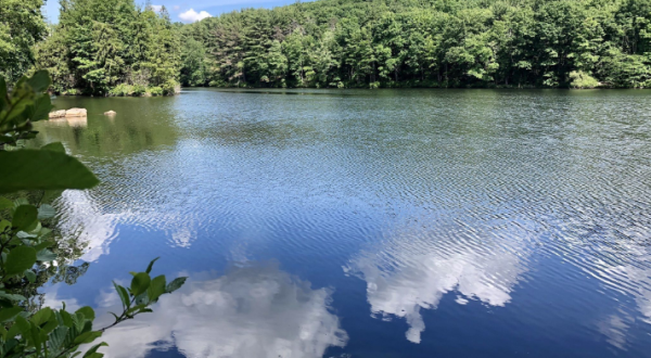 See A Pretty Lake And A Mysterious Boulder Formation On This New Jersey Hike