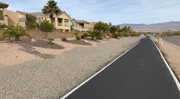 Beachcomber Boulevard In Arizona Takes You From The City To The Lake And Back