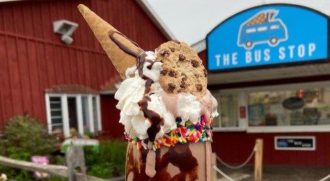 The Mountainous Milkshakes At This Maryland Shack Are Always Worth The Wait In Line
