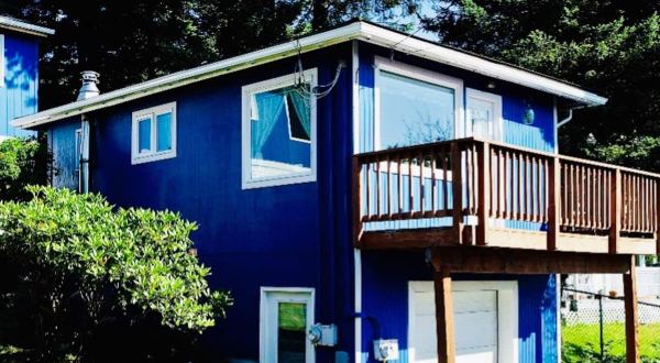 Soak Up The Views From Your Private Deck In This Alaskan Studio Steps From Downtown Kodiak