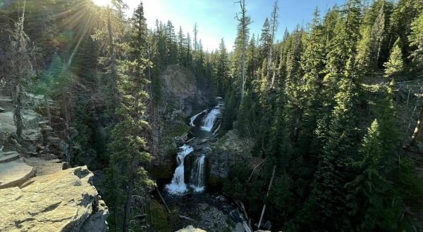 This 2-Mile Trail In Oregon Leads To A Double Waterfall And A Scenic Overlook