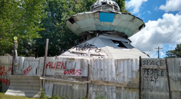 The UFO Welcome Center In South Carolina Just Might Be The Strangest Roadside Attraction Yet