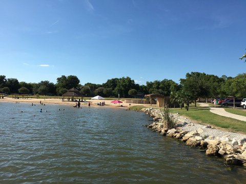 This Secret Summer Wading Pool Is An Oasis Within A Texas City Park