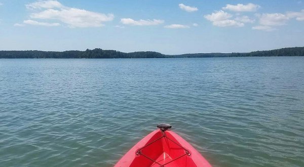 The Best Kayaking Lake In South Carolina Is One You May Never Have Heard Of