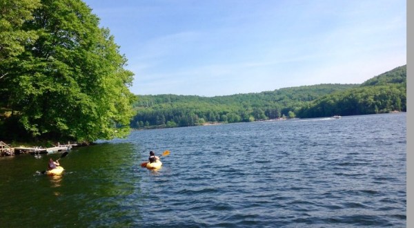 The Best Kayaking Lake In Connecticut Is One You May Never Have Heard Of