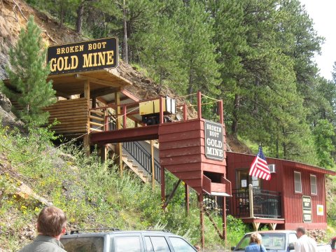 Explore An Old Gold Mine On This Can't-Miss Tour In South Dakota