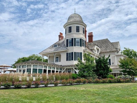7 Haunted Hotels Around Rhode Island That Are Sure To Give You The Chills
