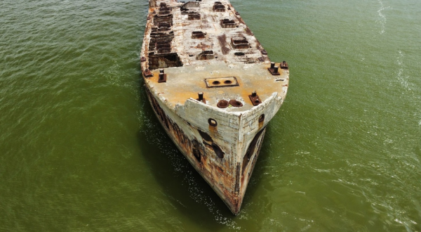 There’s A Shipwreck Ruin From World War I In The Middle Of The Galveston Bay In Texas