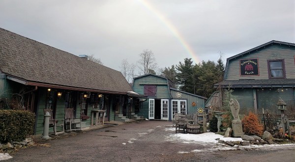 Both A Store And Petting Zoo, Maryland’s Schoolhouse Earth Is An Underrated Day Trip Destination