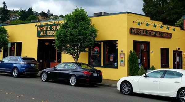 Visit Washington’s Whistle Stop Ale House For A Beer And A Blast From The Past