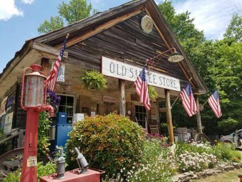 A Trip To One Of The Oldest General Stores In Georgia Is Like Stepping Back In Time