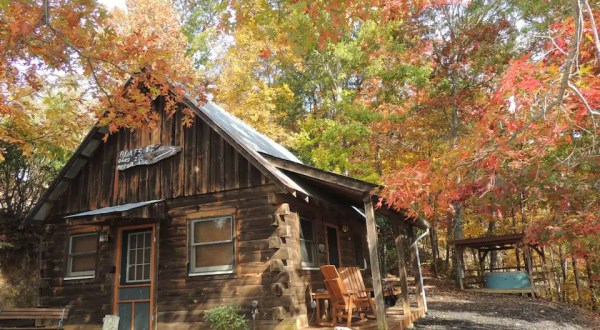 An Overnight Stay At This Secluded Cabin In North Carolina Costs Less Than $100 A Night And Will Take You Back In Time