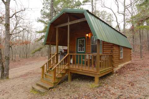 An Overnight Stay At This Secluded Cabin In Arkansas Costs Less Than $100 A Night And Will Take You Back In Time