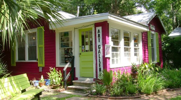 You Won’t Find Another Shop Like The Art House, A Charming Little Artist Co-Op In Coastal Mississippi      