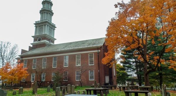 One Of The Oldest Churches In Connecticut Dates Back To The 1800s And You Need To See It